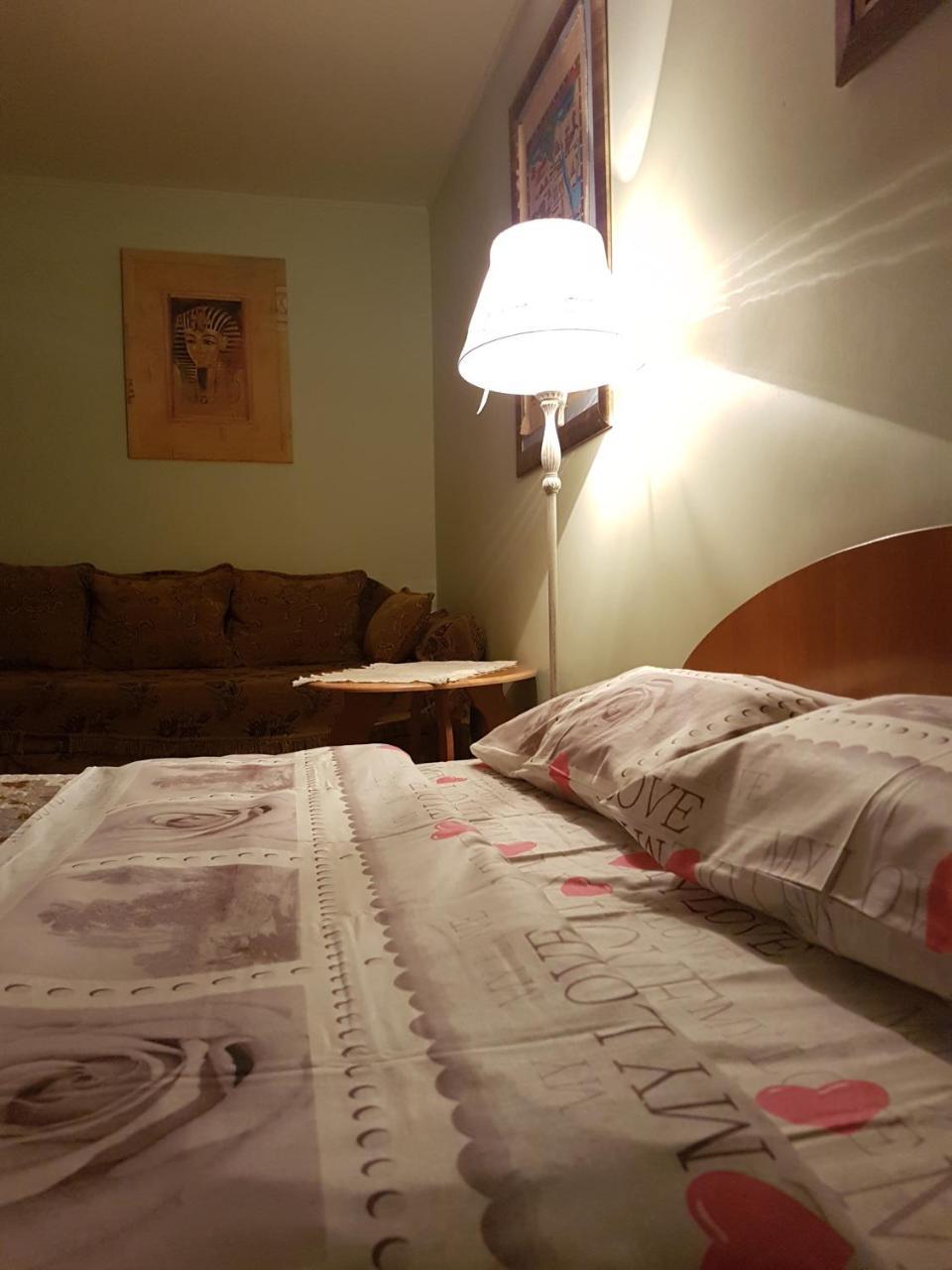 House Hotel Apartments 2 Ривне Екстериор снимка