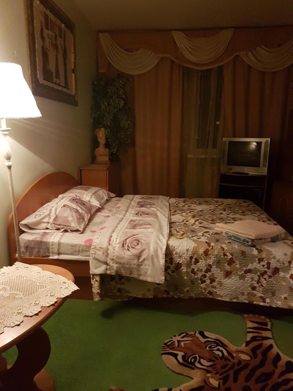 House Hotel Apartments 2 Ривне Екстериор снимка